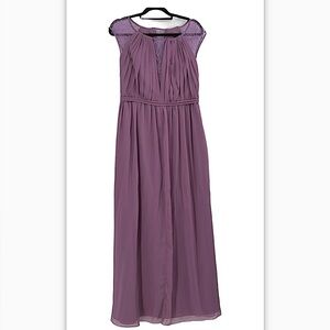 David's Bridal V-Neck Chantilly Lace Formal Dress dark lavender purple size 10